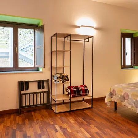 Ostello Rifugio Giuliano Marini *